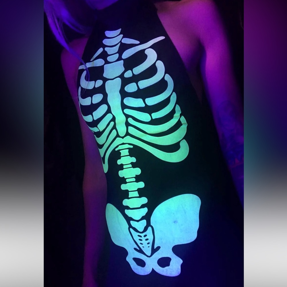 Glow in the dark skeleton bone Halloween catsuit costume (New with tags)